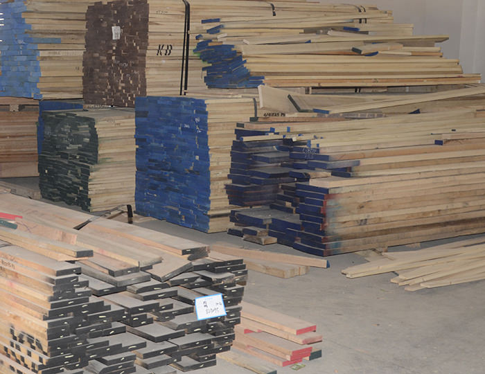 實木家具http://www.cse-solar.com